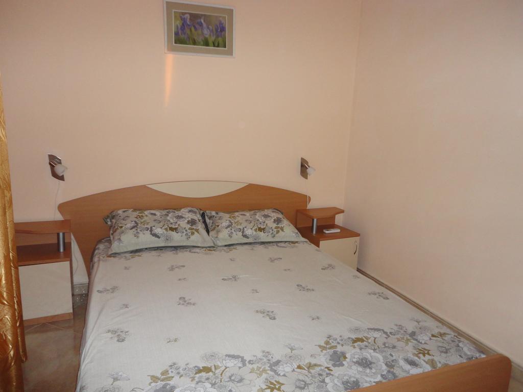 Tashevi Apartments Pomorie Ngoại thất bức ảnh